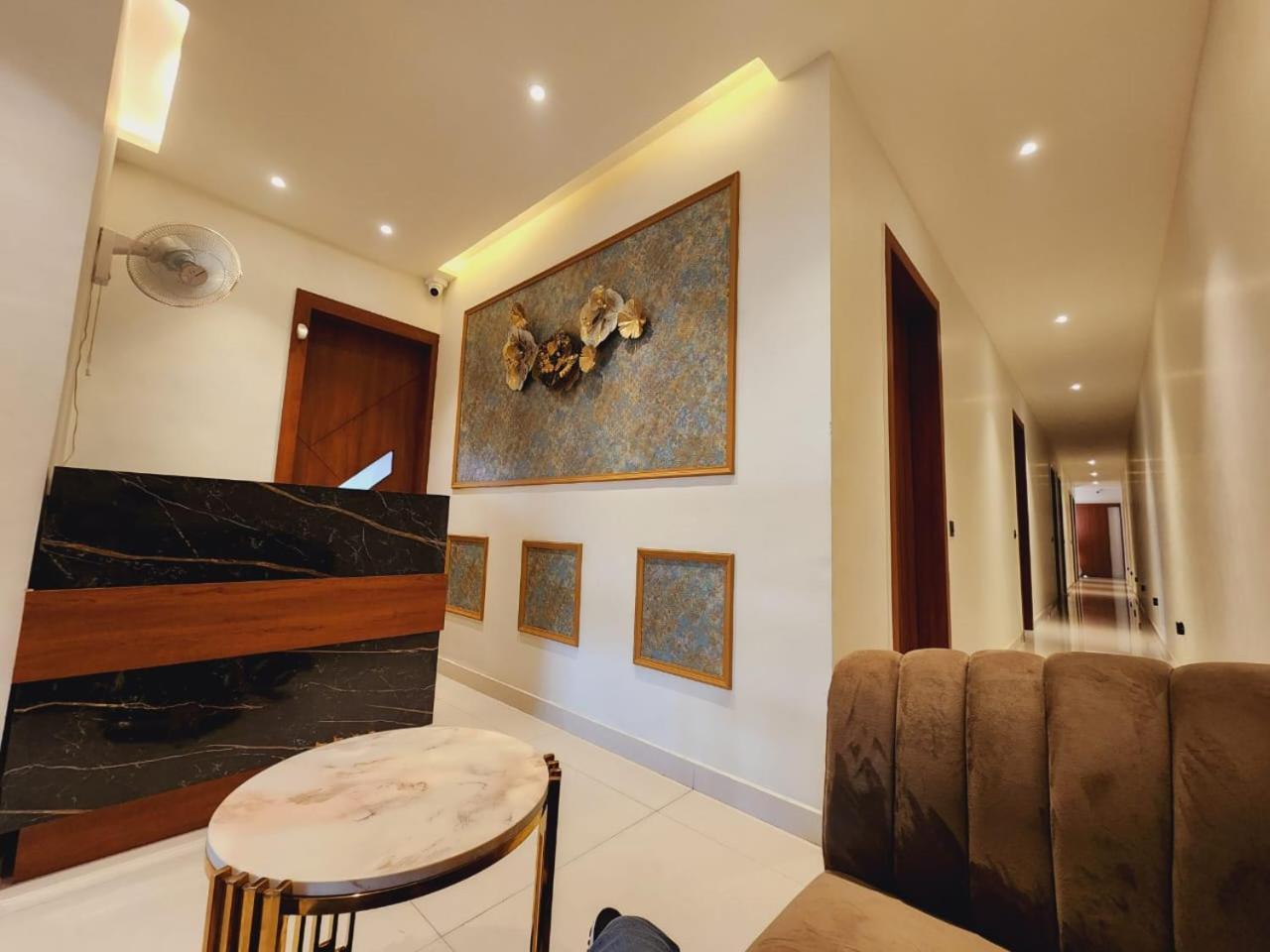 Shehnai Hotel And Banquet Hisar Экстерьер фото